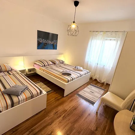 Apartment Miku Pridraga